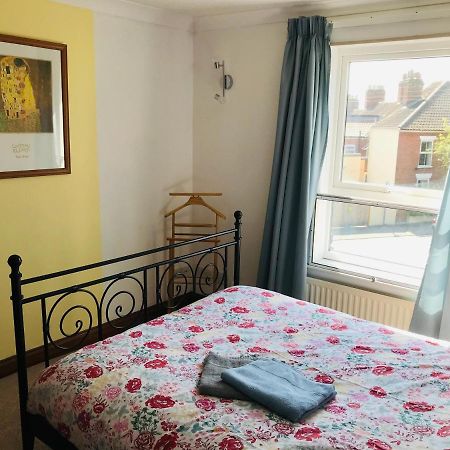 Cosy House, 3 Bedrooms, Private Parking, Wifi, Patio Norwich Exterior photo