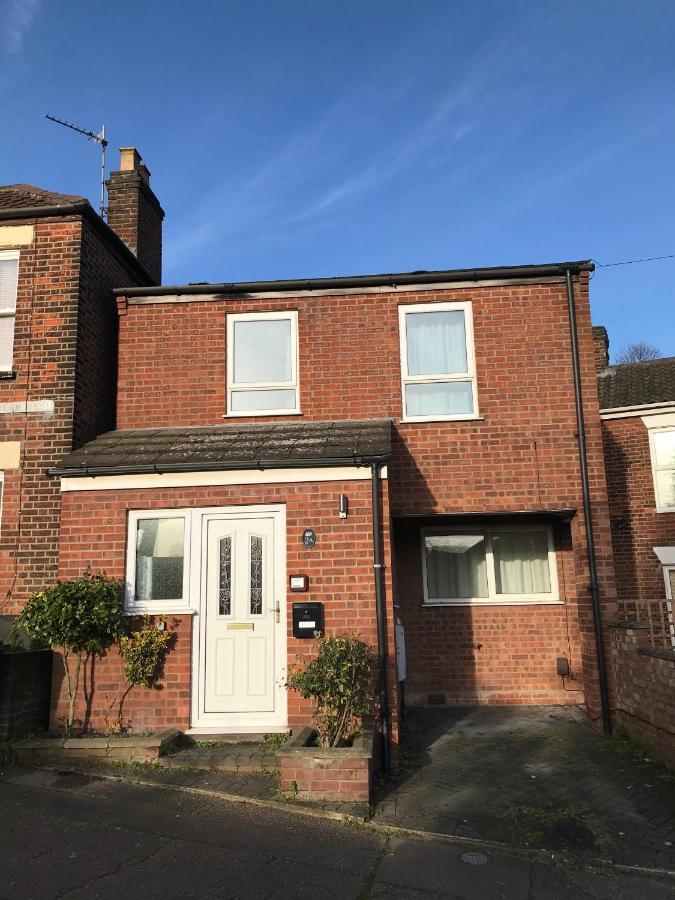 Cosy House, 3 Bedrooms, Private Parking, Wifi, Patio Norwich Exterior photo